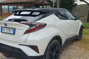 Toyota c-hr (2016-2023) - 2019