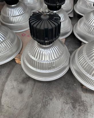 LAMPADE INDUSTRIALI