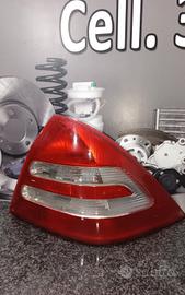 FANALE POSTERIORE DESTRO PER MERCEDES C. C 203