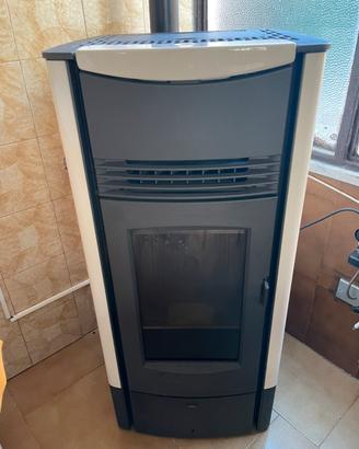 Stufa a pellet canalizzabile superior milly
