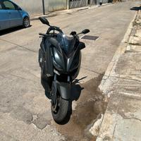 X-Max 300 - 2018