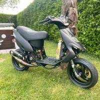 Smembro Scooter da Pista