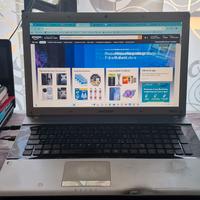 SAMSUNG RV 720 - 17" LED FHD - WINDOWS 11 PRO