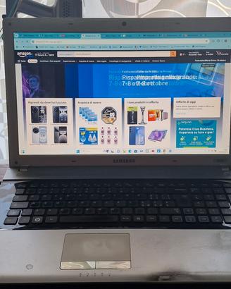 SAMSUNG RV 720 - 17" LED FHD - WINDOWS 11 PRO
