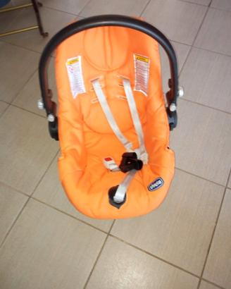 ovetto omologato anche per  auto. altalena bimbo/a