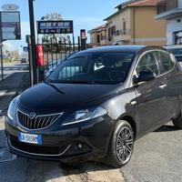 Lancia Ypsilon 1.0 FireFly 5 porte S&S Hybrid Gold