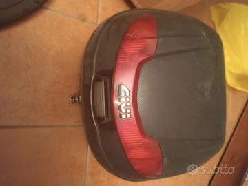 Bauletto GIVI con piastra