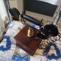 Carillon vintage in legno finto telefono antico