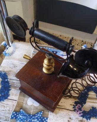 Carillon vintage in legno finto telefono antico