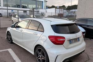 Mercedes-benz A 200 Premium SINISTRATA