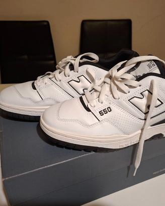 Nuove Scarpe New Balance 550 - Bianche e Nere