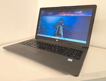 Hp 250 G7..i7-8565U..RAM 8..SSD 256..15,6 Pollici