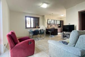 VILLA A SCHIERA D'ANGOLO A FOLIGNANO