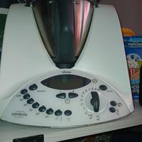  bimby usato poco volte ora non lo utilizzo p