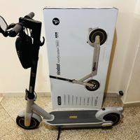 Ninebot KickScooter MaxG30LE 2 ,Powered by Segway