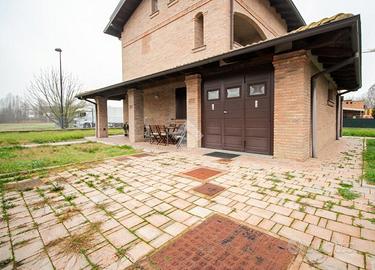 VILLA SINGOLA A BENTIVOGLIO