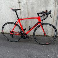 Bici da corsa GIANT Advanced Pro Shimano 105 11V