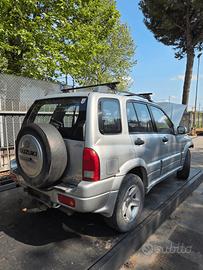 SUZUKI GRAND VITARA DEL 2003 PER RICAMBI