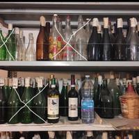 Bottiglie di vino vuote