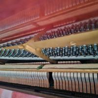pianoforte verticale Yamaha