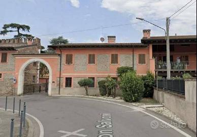 BILOCALE CON POSTO AUTO E CANTINA
