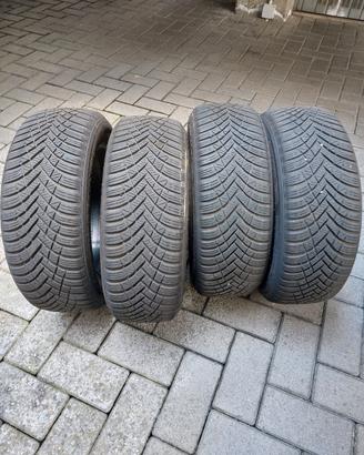 Gomme invernali Hankook 195/60 R15 DOT 2022 ottime