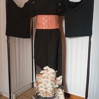 kimono Tomesode giapponese antico in seta nera 