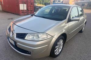 RENAULT Megane Mégane 1.6 16V 4p. Luxe BENZINA/G