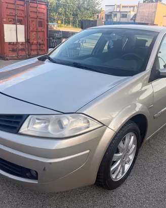 RENAULT Megane Mégane 1.6 16V 4p. Luxe BENZINA/G
