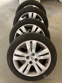 Pneumatici e cerchi Peugeot/Citroen