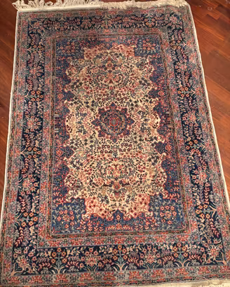 Tappeto orientale annodato a mano – 200 x 140 cm –