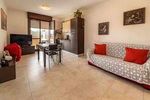 Recente Bivano con Ampio Cortile