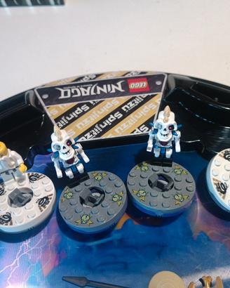 LEGO Ninjago Spinjitzu Arena +  Person. e Spinner