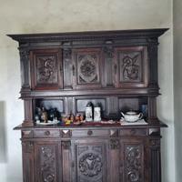 Credenza e tavolo stile rinascimentale inizio '900