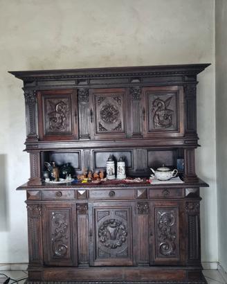 Credenza e tavolo stile rinascimentale inizio '900