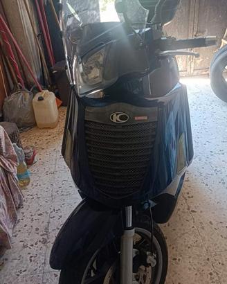 Moto kimko 250 people