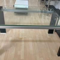 tavolo con pianale cristallo