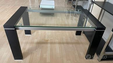 tavolo con pianale cristallo