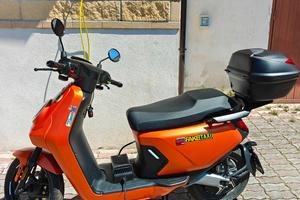NIU MQi GT 100 – 372 km – Garanzia – Bauletto + 2 