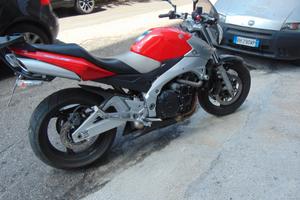 Suzuki GSR 600 usata rossa anno 2006 km 24.600