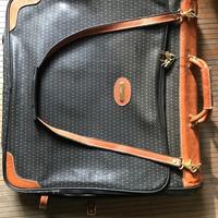 porta abiti da viaggio