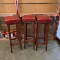 Sgabelli con seduta in pelle