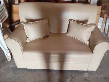disponibile divano 