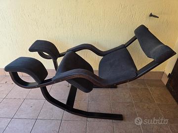 Poltrona Varier Gravity alcantara