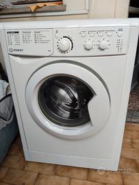 Lavatrice Indesit 7kg 
