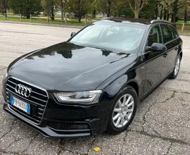 AUDI A4 2.0 TDI S-Line 150 CV BUsINEsS- PLUS