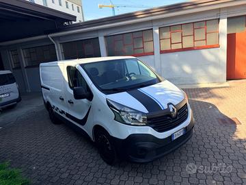 FURGONE RENAULT TRAFIC