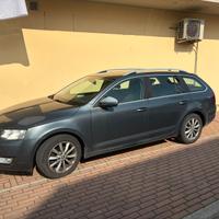 Skoda Octavia 1.6 TDI DSG sw