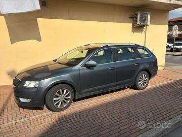 Skoda Octavia 1.6 TDI DSG sw