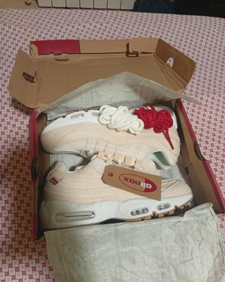 Air max 95 × Levi's taglia 42 nuove mai indossate 
